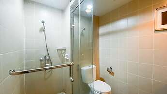 1BR Queen Bed at Ancol Marina Apartment near Dufan