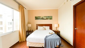 1BR Queen Bed at Ancol Marina Apartment near Dufan