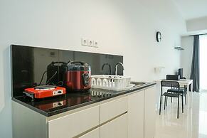 Elegant Studio at West Vista Apartment with City View