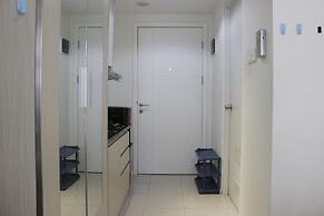 Stylish & Relaxing Studio Apartment at Parahyangan Residence near UNPA