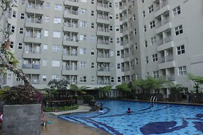 Stylish & Relaxing Studio Apartment at Parahyangan Residence near UNPA