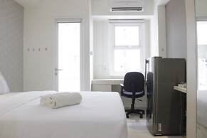 Stylish & Relaxing Studio Apartment at Parahyangan Residence near UNPA