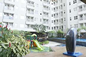 Stylish & Relaxing Studio Apartment at Parahyangan Residence near UNPA