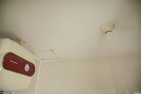 Homey and Compact 2BR Pluit Sea View Apartment