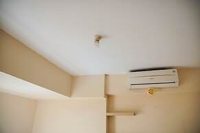 Homey and Compact 2BR Pluit Sea View Apartment