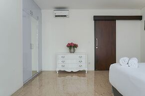 Luxury Design 1BR L'Avenue Apartment near Pancoran