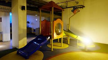 Strategic Place with Cozy Place Apartment @ Studio Signature Park Tebe