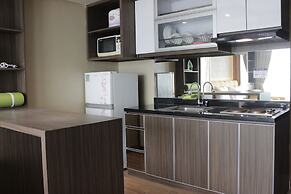 Modern Chic Studio Apartment at Tamansari La Grande near BIP
