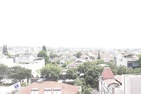 Homey 2BR Majesty Apartment near Maranatha University