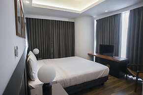 Premium 2BR Apartment near Marvell City Mall at The Linden