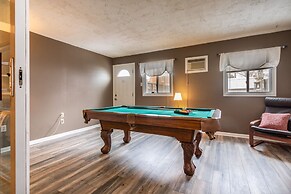 Charming 3BR House Cozysuites Pool Table