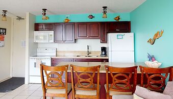 Waikiki Banyan High Level Condo with Private Lanai by Koko Resort Vaca