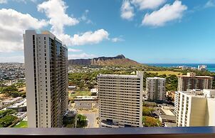 Waikiki Banyan High Level Condo with Private Lanai by Koko Resort Vaca