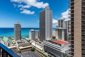 Waikiki Banyan High Level Condo with Private Lanai by Koko Resort Vaca