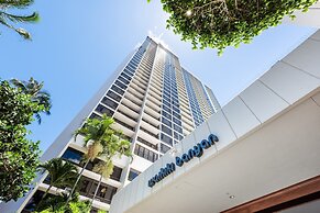 Deluxe Ocean View Condo 2 Queen Beds in Waikiki, FREE Parking & Wi-Fi 