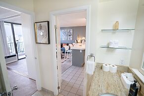 Deluxe Ocean View Condo 2 Queen Beds in Waikiki, FREE Parking & Wi-Fi 