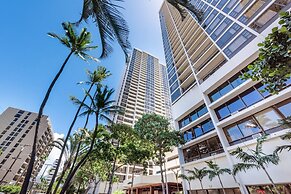 Deluxe Ocean View Condo 2 Queen Beds in Waikiki, FREE Parking & Wi-Fi 