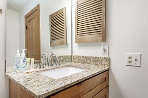 Liftview Miniums 2 Bedroom Condo by RedAwning