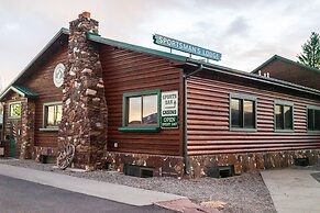 Sportsmans Lodge