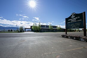 Sportsmans Lodge