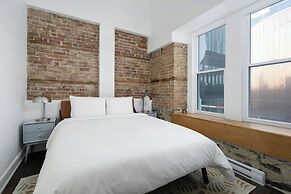 Sonder by Marriott Bonvoy Gare Saint Denis Apartments Downtown