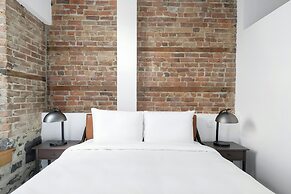 Sonder by Marriott Bonvoy Gare Saint Denis Apartments Downtown