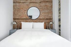 Sonder by Marriott Bonvoy Gare Saint Denis Apartments Downtown