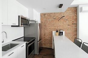 Sonder by Marriott Bonvoy Gare Saint Denis Apartments Downtown