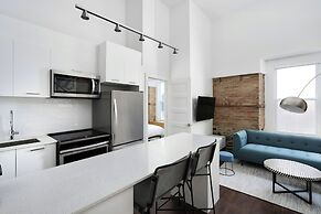 Sonder by Marriott Bonvoy Gare Saint Denis Apartments Downtown