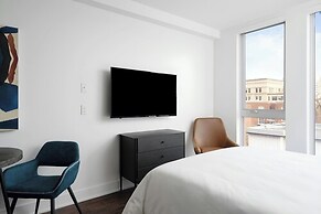 Sonder by Marriott Bonvoy Gare Saint Denis Apartments Downtown