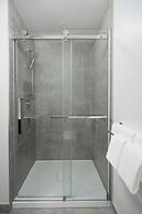 Sonder by Marriott Bonvoy Gare Saint Denis Apartments Downtown