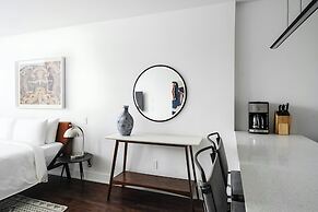 Sonder by Marriott Bonvoy Gare Saint Denis Apartments Downtown