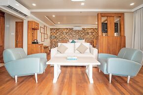 State Beach Resort & Spa