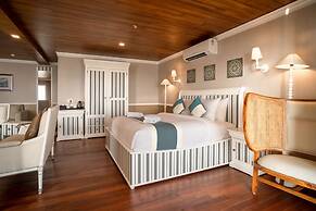 State Beach Resort & Spa