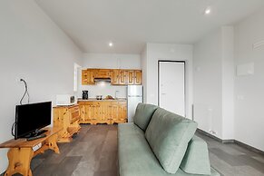 Bellevue Modern Apartment 6