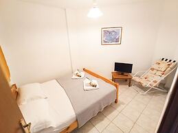 Zennova 22 Nikiti Sea Side House