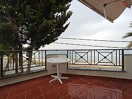 Zennova 22 Nikiti Sea Side House