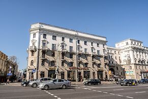 Apartments on Independence