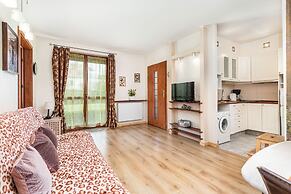 Apartments Handwit by Renters