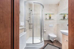 Apartments Handwit by Renters