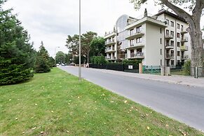 Apartments Handwit by Renters