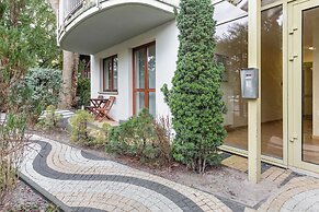 Apartments Handwit by Renters