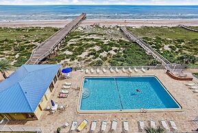 Oceanfront Condo with Oceanside Pool and Private Fishing Pier Access b