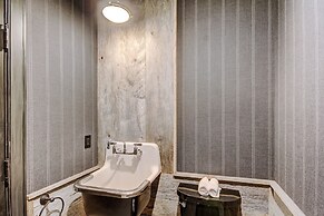 Stunning 4 Bedroom Condo Snowcloud Base Of Bachelor Gulch Condo by Red