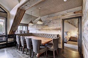 Stunning 4 Bedroom Condo Snowcloud Base Of Bachelor Gulch Condo by Red