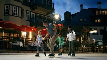 Stunning 4 Bedroom Condo Snowcloud Base Of Bachelor Gulch Condo by Red