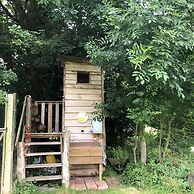 Cosy 5m Bell Tent Glamping in Rural Herefordshire