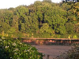 Cosy 5m Bell Tent Glamping in Rural Herefordshire