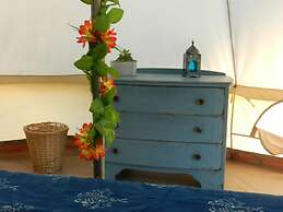 Cosy 5m Bell Tent Glamping in Rural Herefordshire