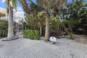 The Palm and Shell Captiva Island Private Luxury Home With Pool hot tu